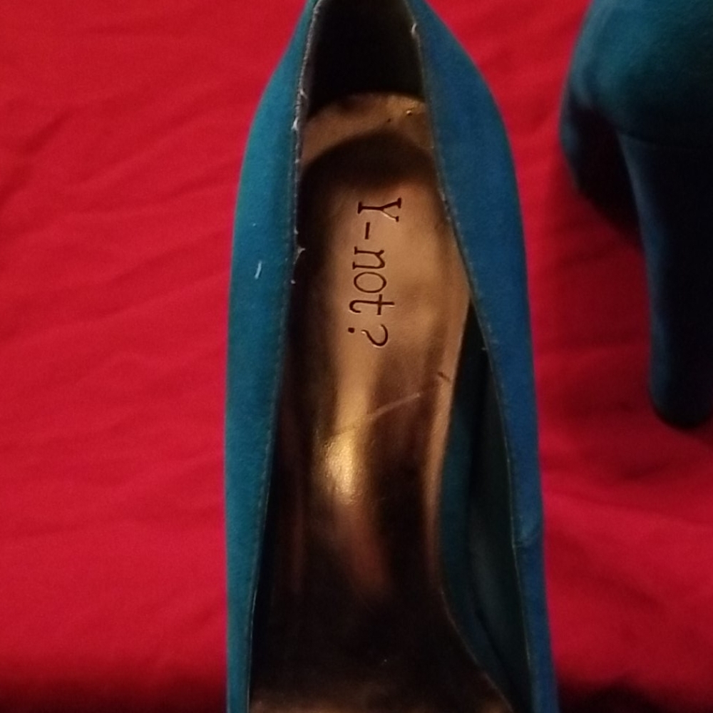 Turquoise Heels - Picture 3 of 5